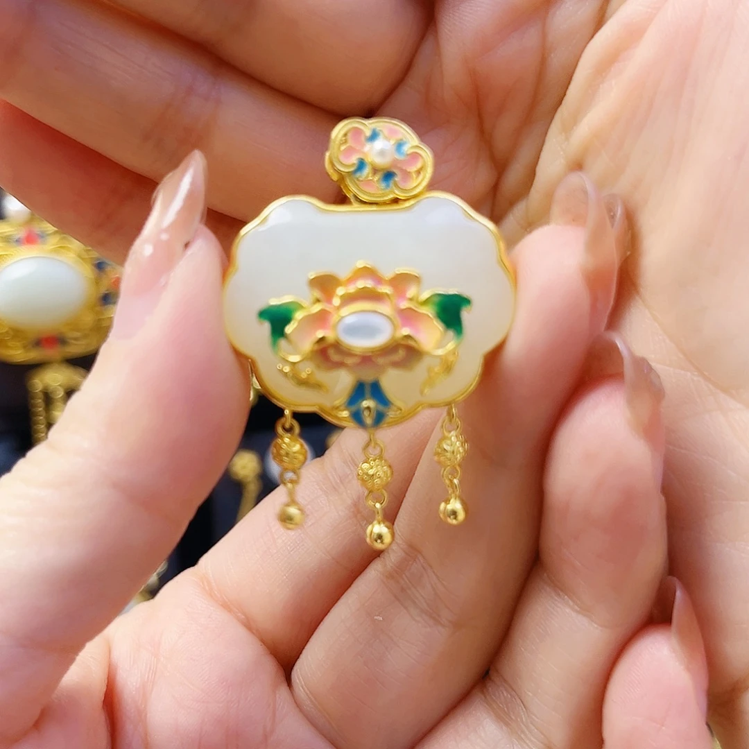 和田玉银S925镀金镶嵌颈饰