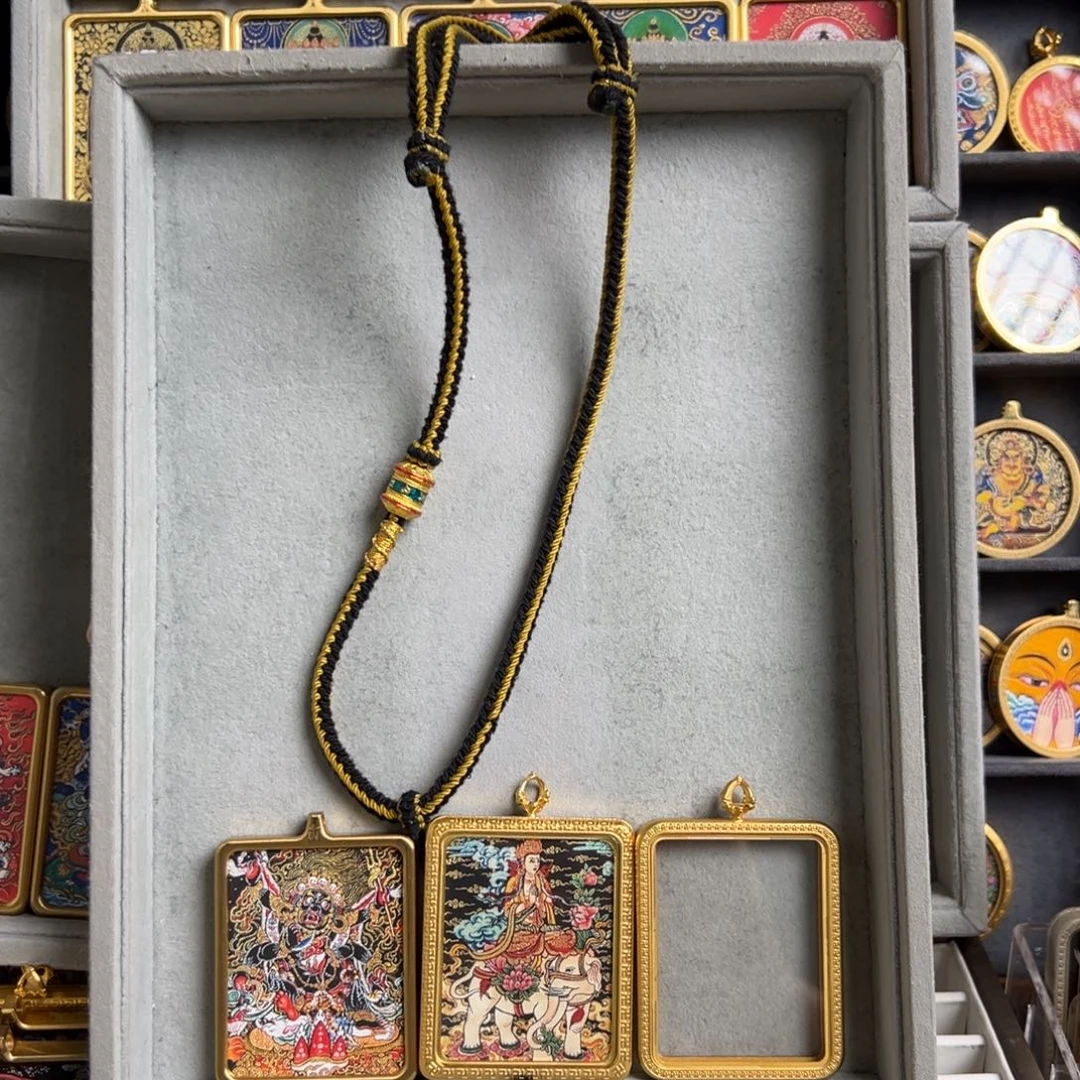 吊坠太****，双面定制 大黑天 普贤 孤品