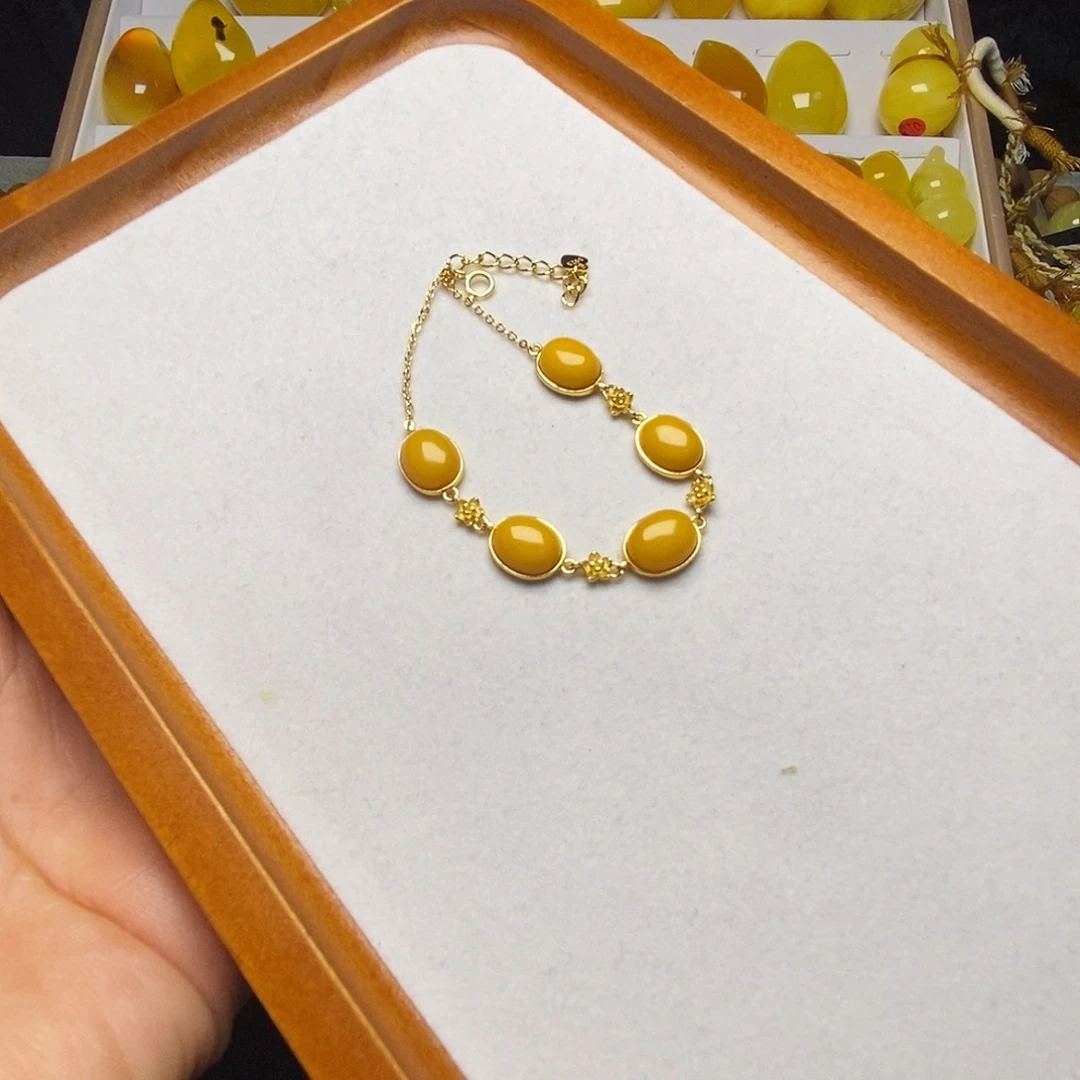 蜜蜡未镶嵌珠宝奇石