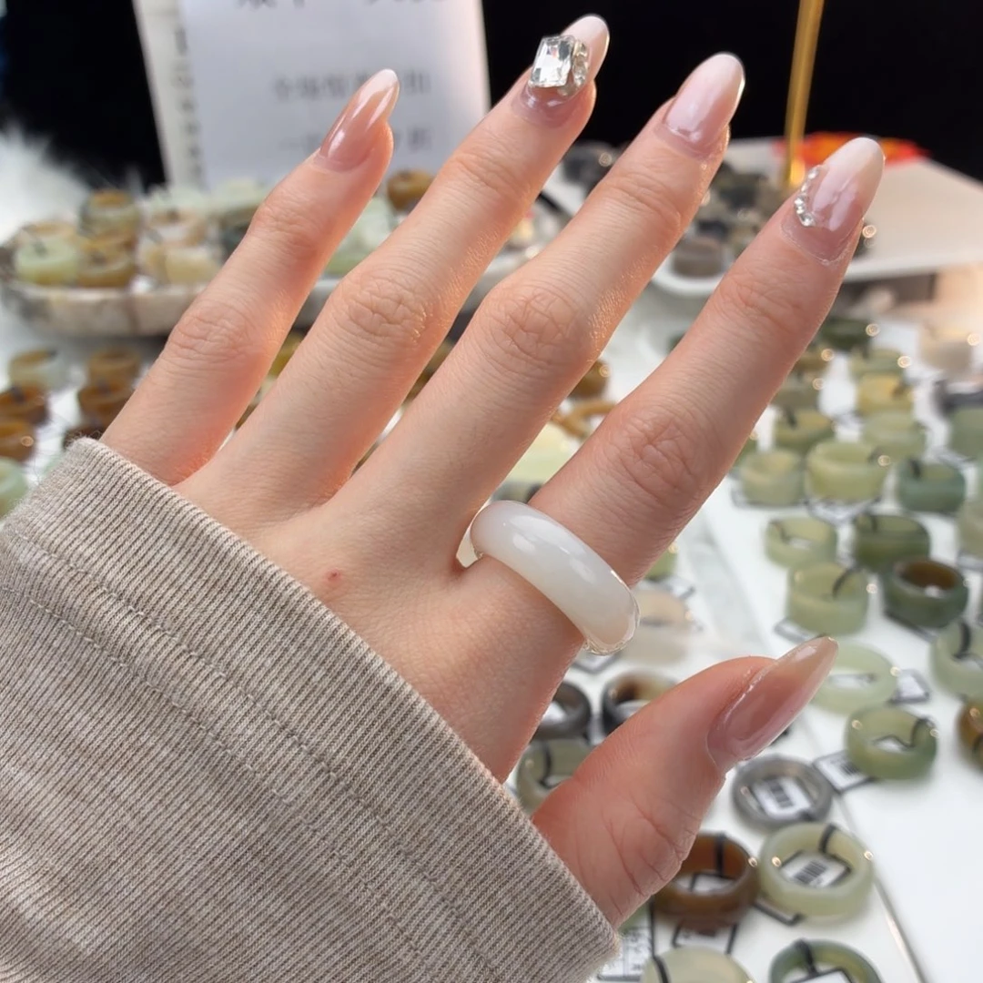 和田玉（糖玉）未镶嵌戒指z3俄白胖圆16.8