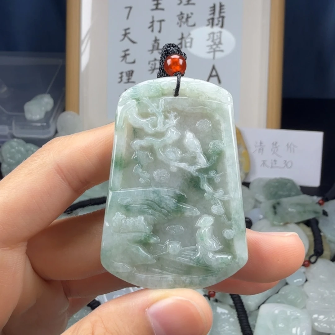 留***夏翡翠未镶嵌颈饰翡翠