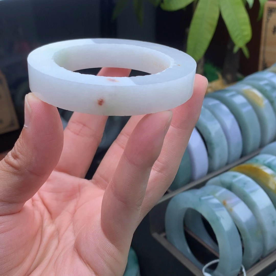 未镶嵌手镯定制翡翠定制手镯