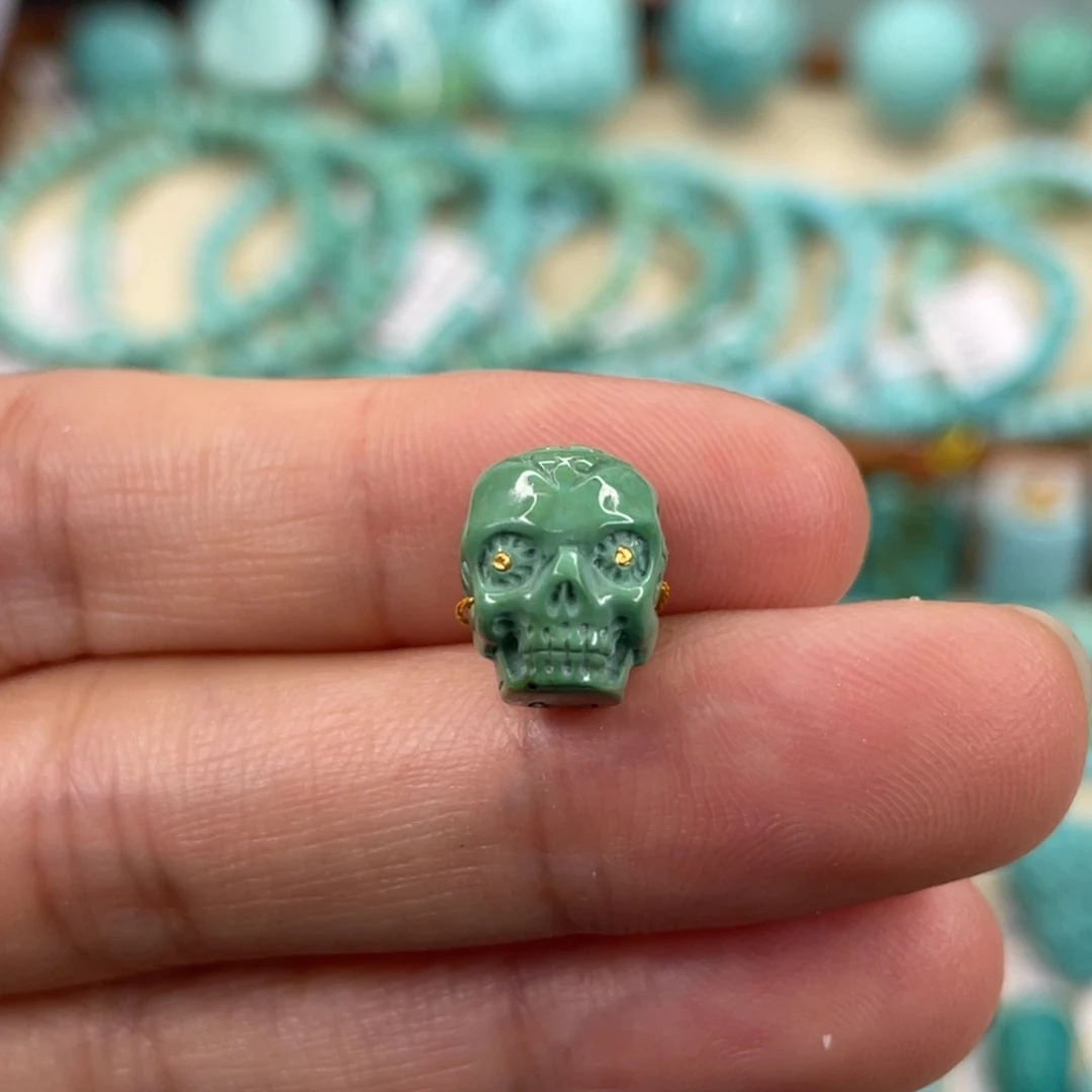 绿松石未镶嵌挂件