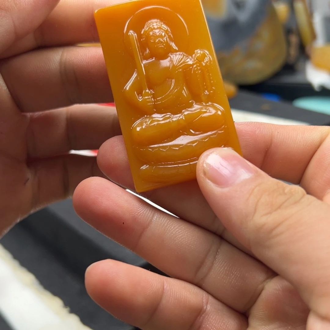石英质玉（黄龙玉）未镶嵌黄龙玉
