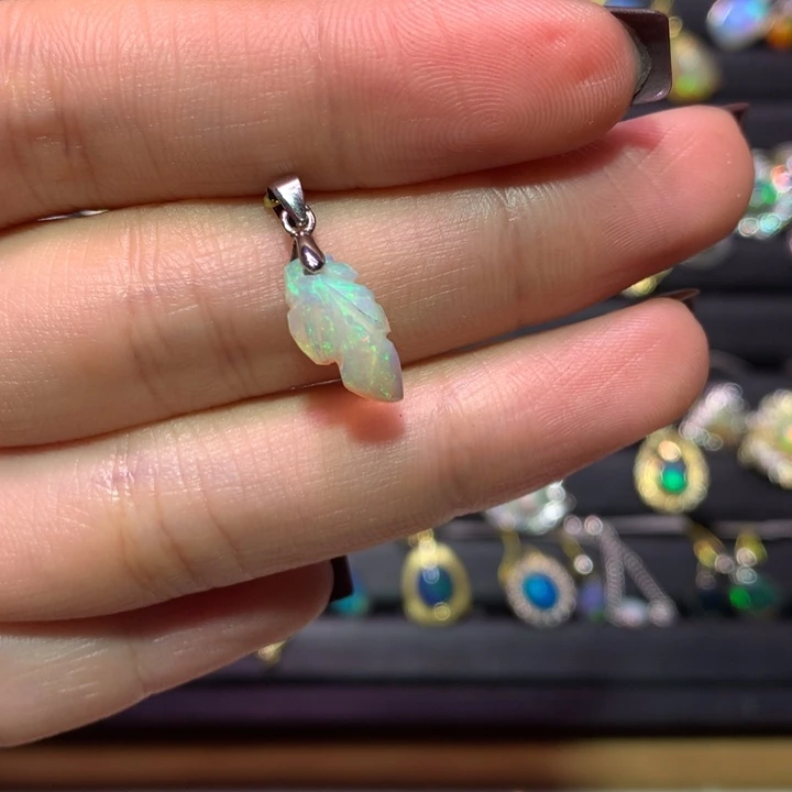 银S925镶嵌欧泊吊坠款式