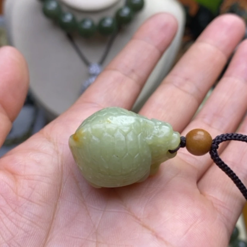 【闪购商品】颈饰未镶嵌和田玉