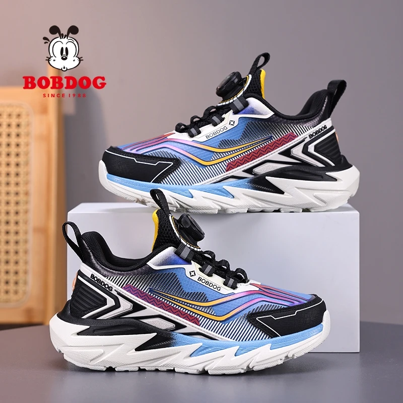 巴布豆童鞋男童运动鞋儿童春秋新款防水皮面小男孩减震超轻跑步鞋