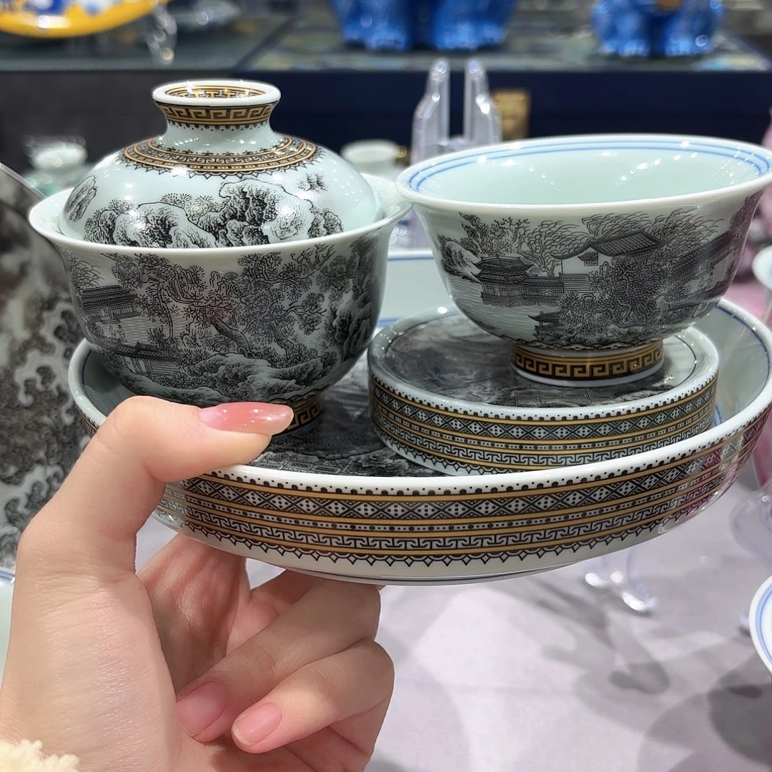 瓷片景德镇瓷器精品陈列