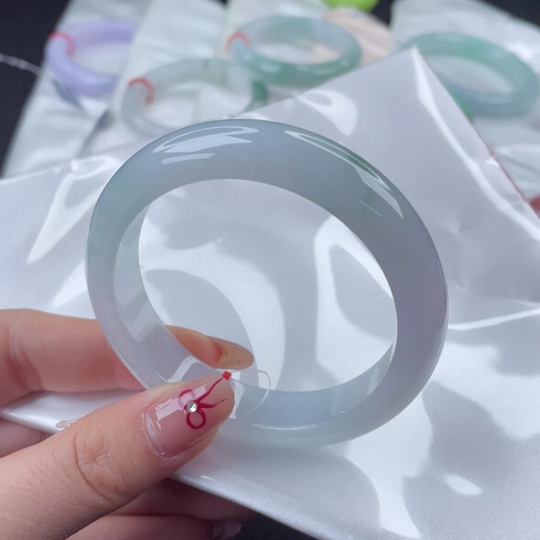 翡翠手镯未镶嵌5556口10