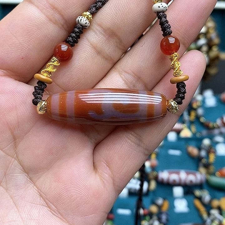 玛瑙/玉髓颈饰合金