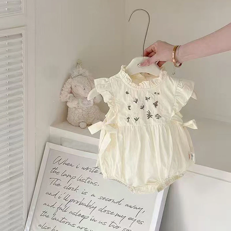 婴儿夏季包屁衣服女宝宝薄款无袖连体衣超萌公主洋气三角哈衣爬服