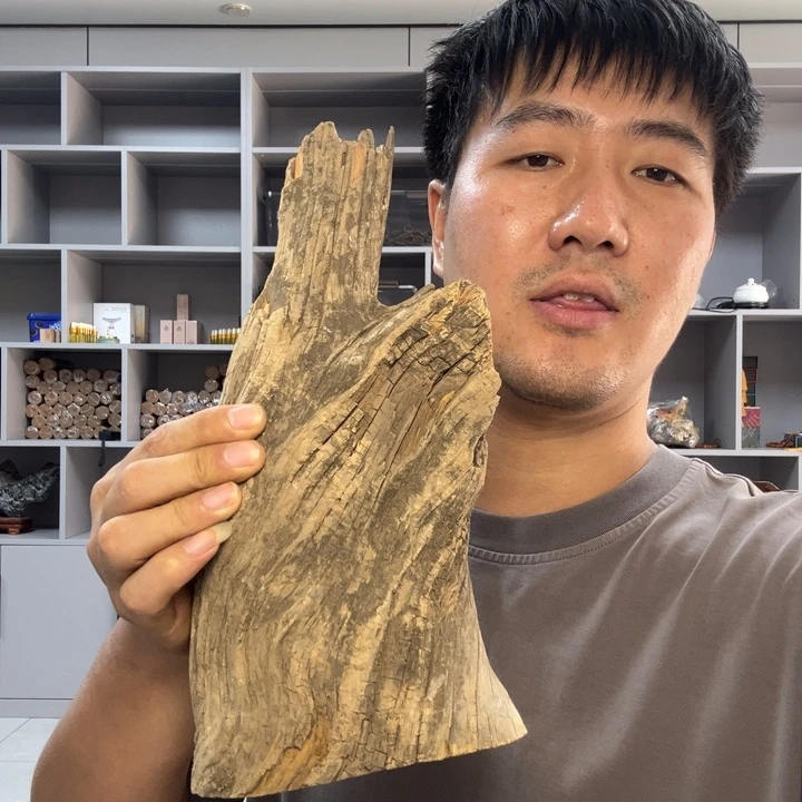 有机玻璃崖柏毛料