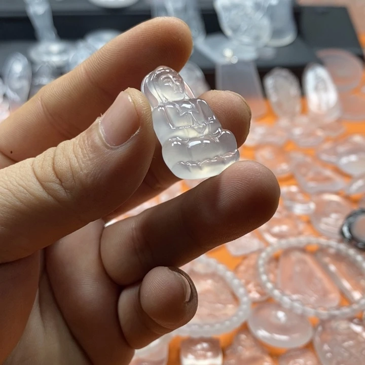 未镶嵌吊坠石英质玉