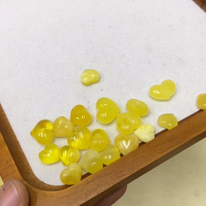 蜜蜡未镶嵌裸石多样性发货其一