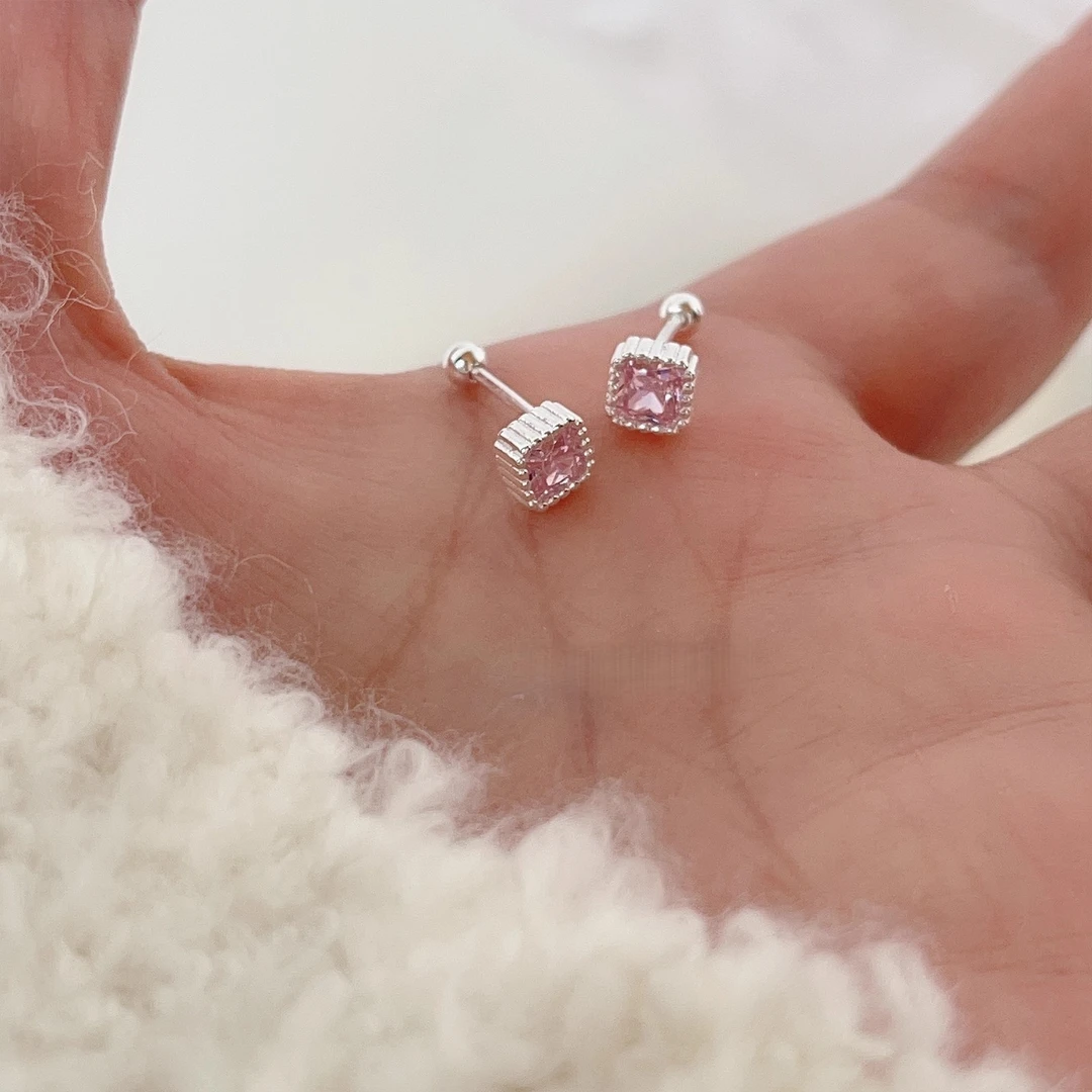 【热卖】粉色小方糖耳钉2025爆款高级感甜美风简约小巧耳环