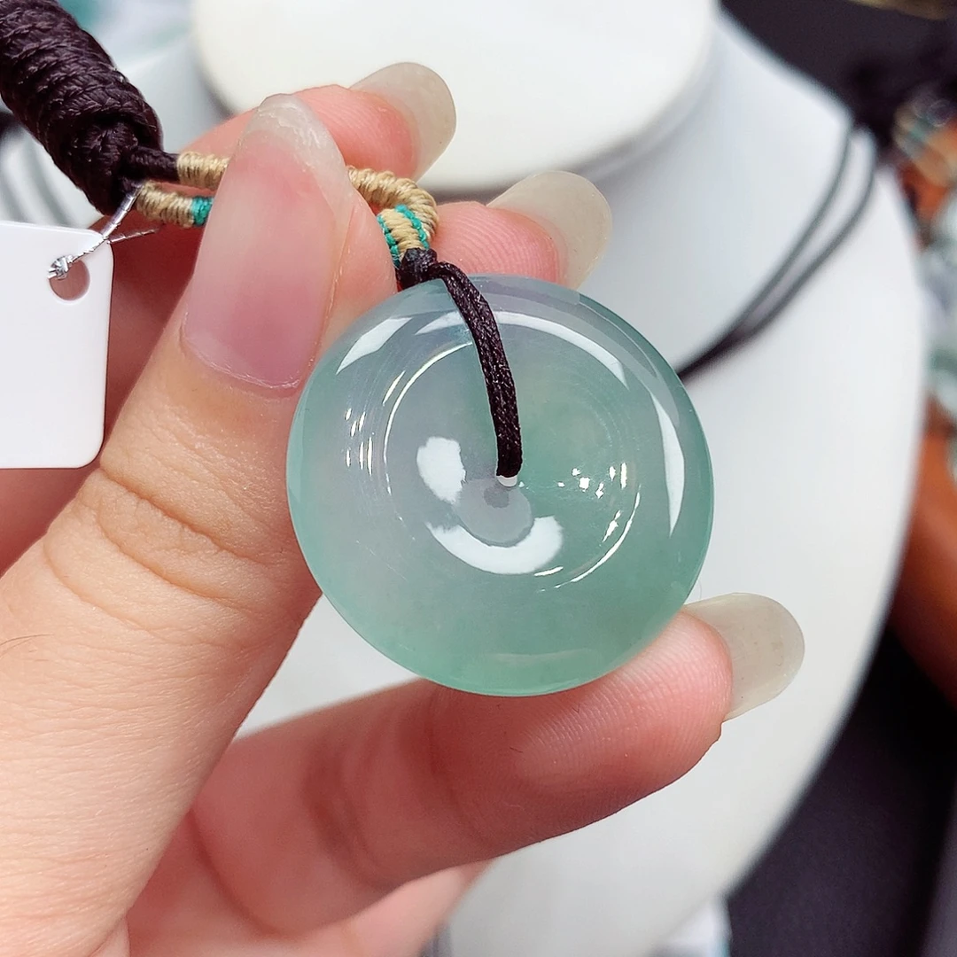 翡翠未镶嵌颈饰翡翠47，26.5/5.3