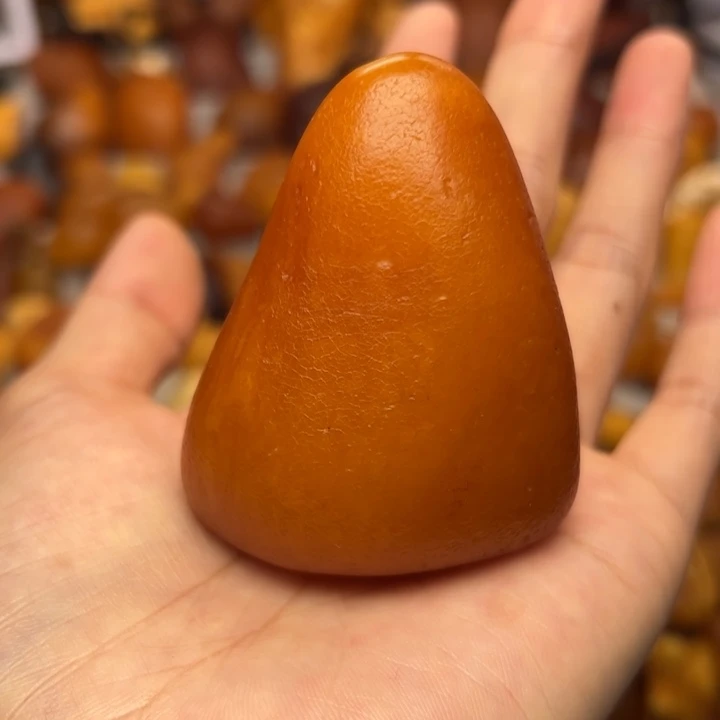 琥珀未镶嵌裸石天然蜜蜡