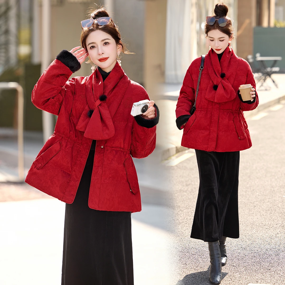新中式国风配围巾提花羽绒服女2025冬季新款收腰显瘦白鸭绒短外套