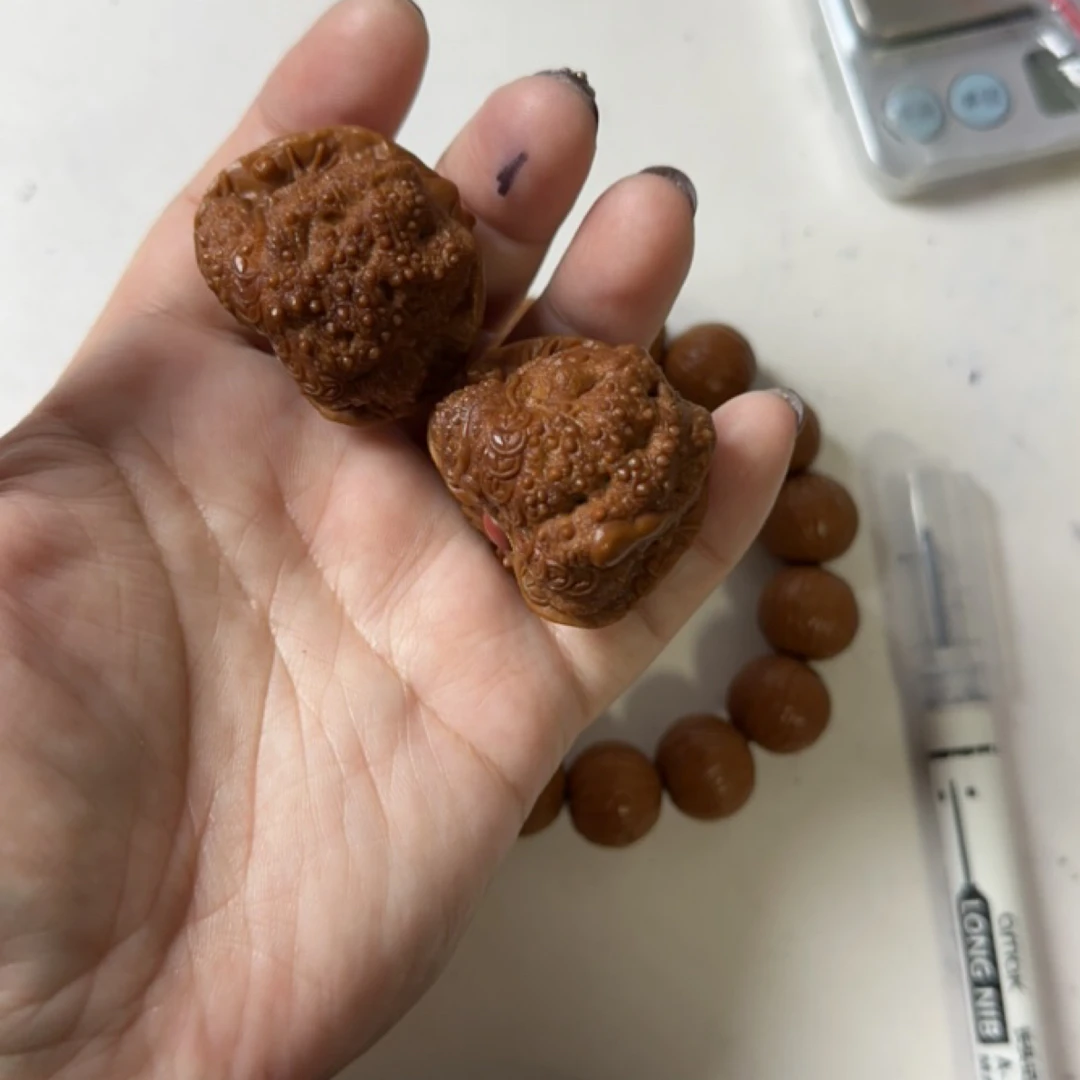 文玩核桃元宝蛤蟆头四座楼等款式手串