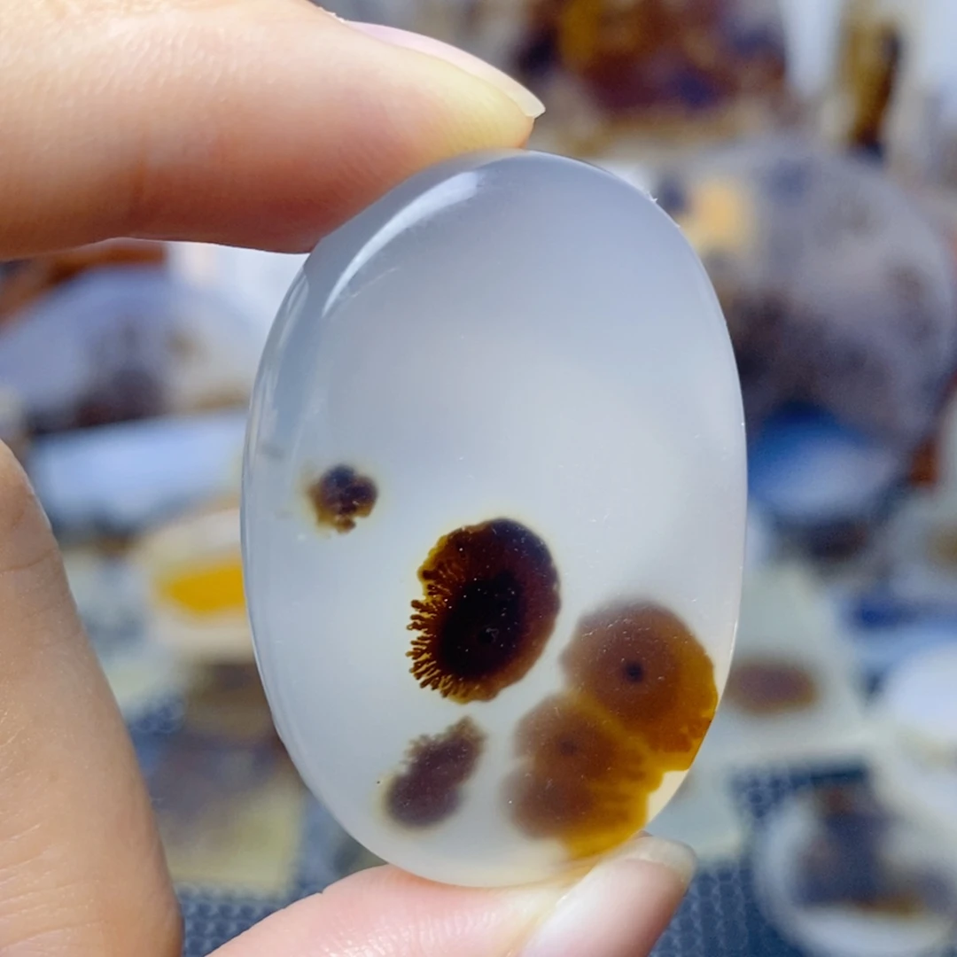 玛瑙/玉髓未镶嵌珠宝奇石