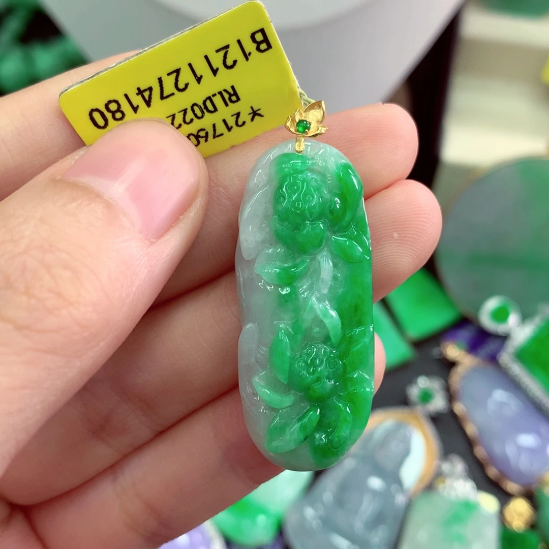 吊坠(不含链)18K金镶嵌翡翠
