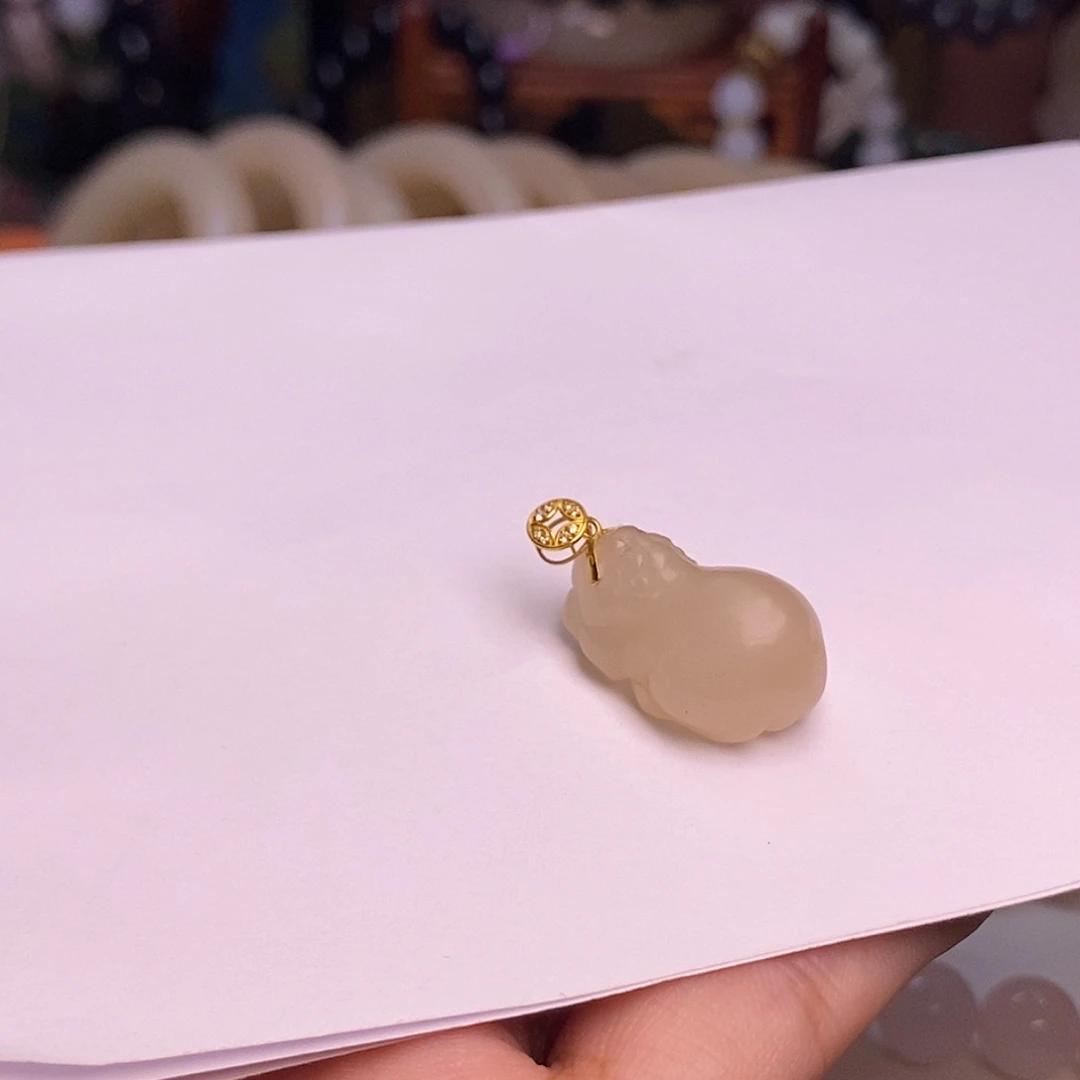 和田玉未镶嵌颈饰藕粉老矿料脂膏级金镶貔貅