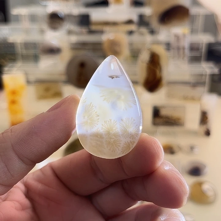 玛瑙/玉髓未镶嵌吊坠(不含链)