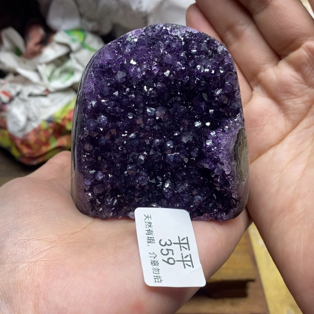 紫晶乌拉圭未镶嵌