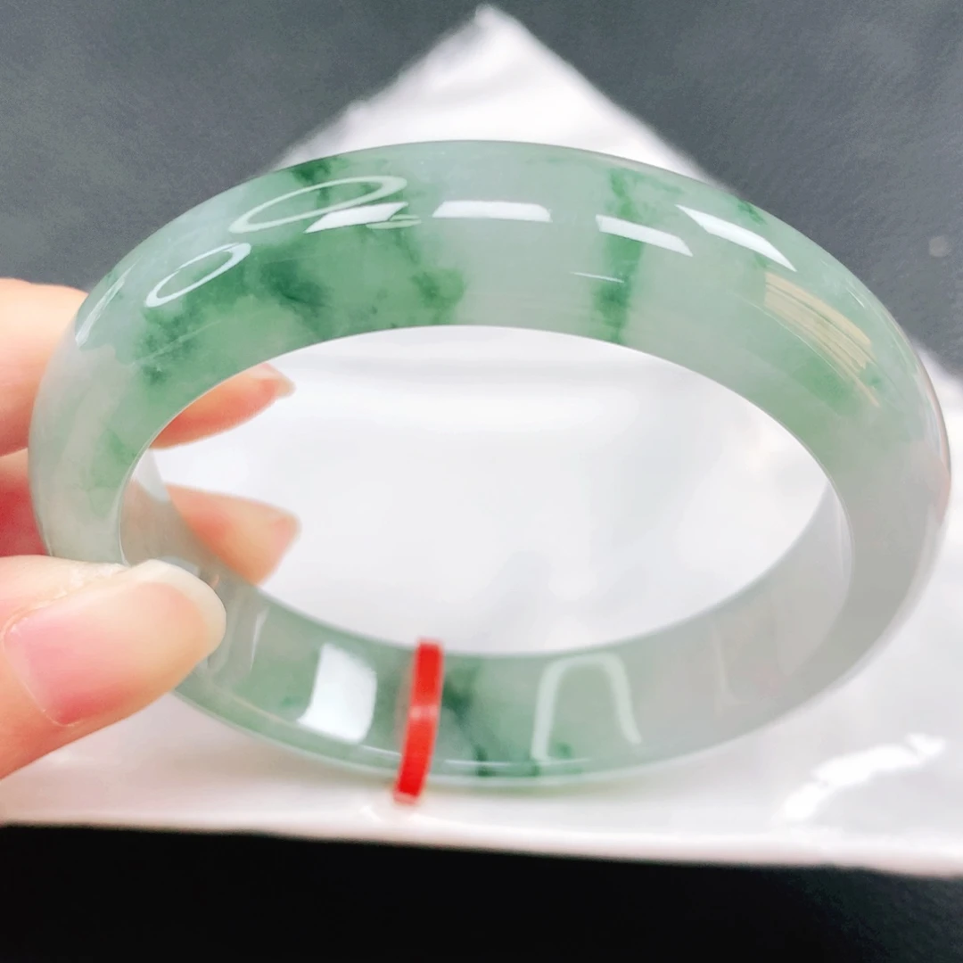 翡翠未镶嵌手镯56圈