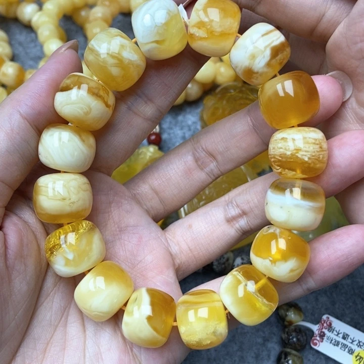 琥珀未镶嵌珠宝奇石17