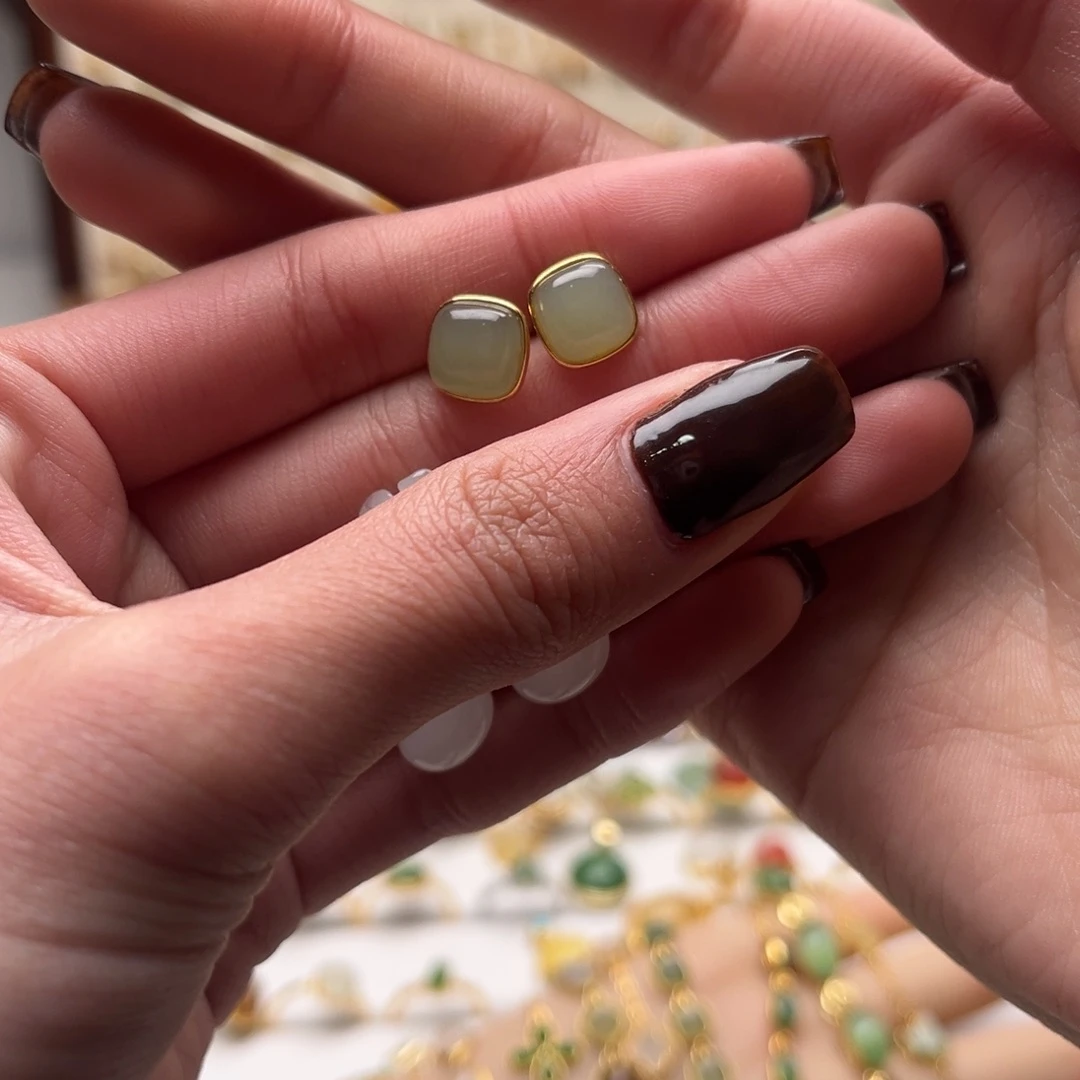 和田玉银S925镀金镶嵌耳饰