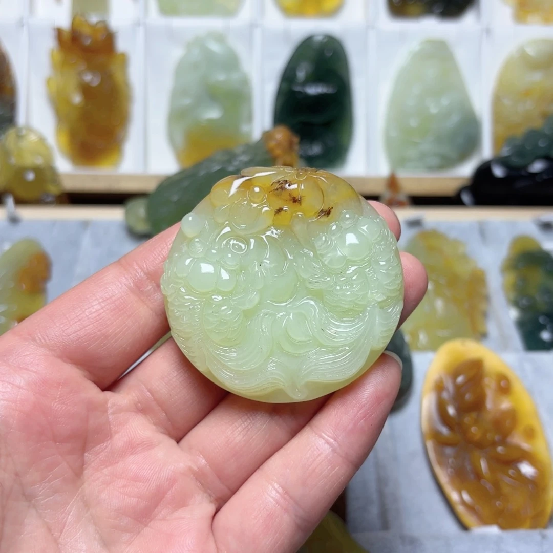 蛇纹石玉吊坠(不含链)未镶嵌梓*