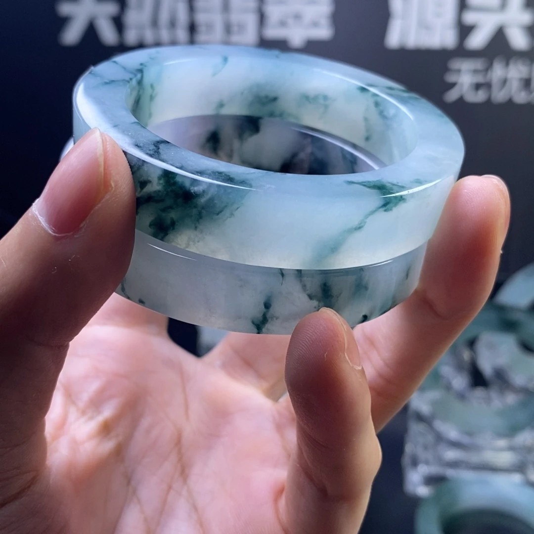 虫***子定制翡翠未镶嵌毛胚发一个