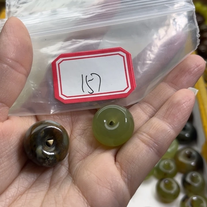 六***麻蛇纹石玉未镶嵌手链