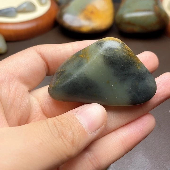 和田玉未镶嵌颈饰14