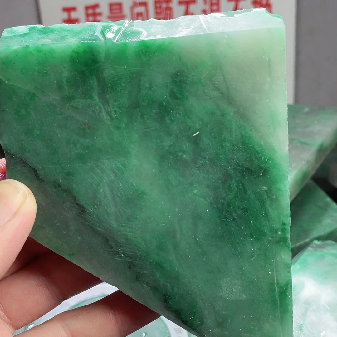 用***4定制石英质玉（非洲翠）