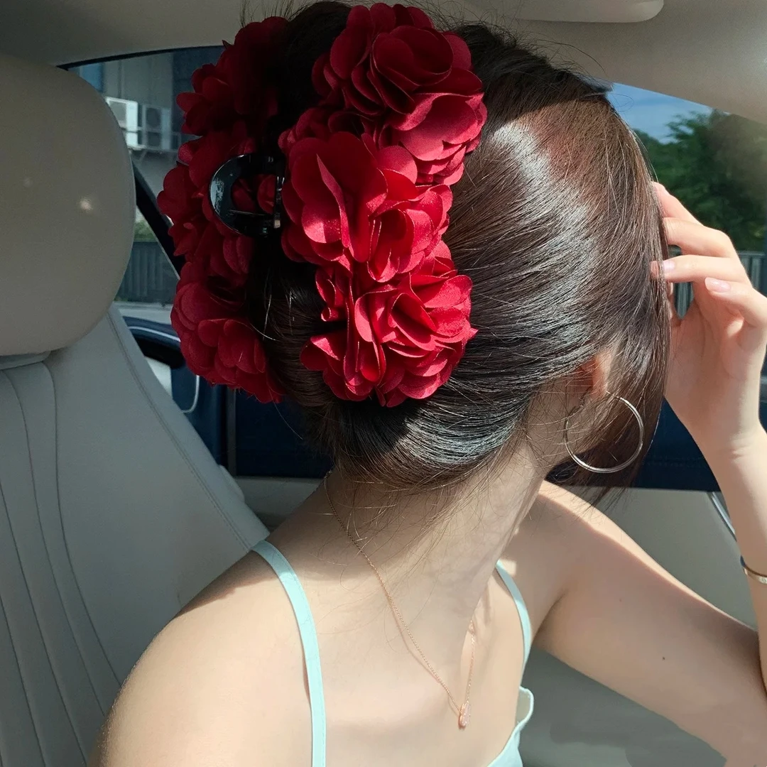 易梦玲同款红色花朵抓夹鲨鱼夹#A149