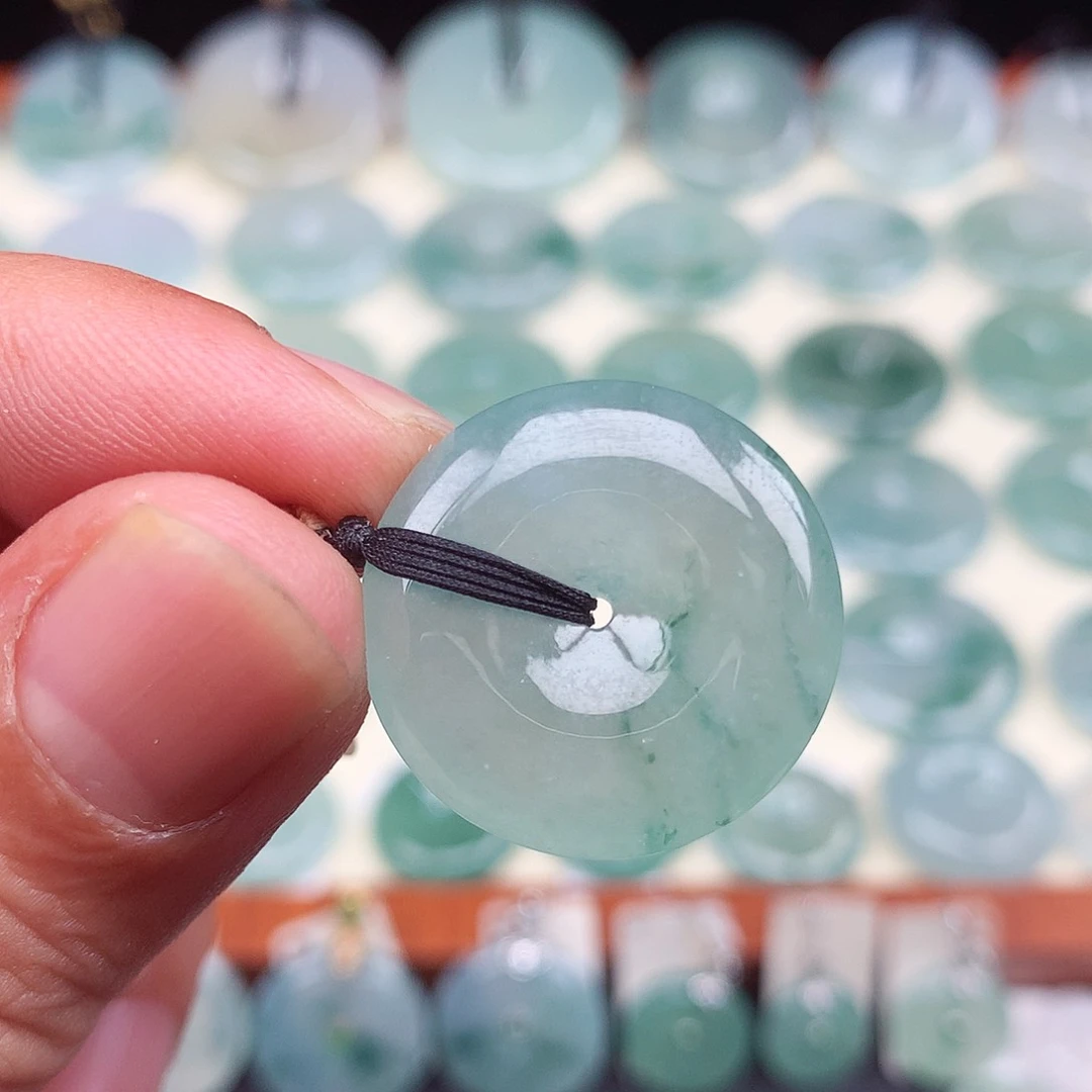 颈饰未镶嵌翡翠22.8-4.8mm