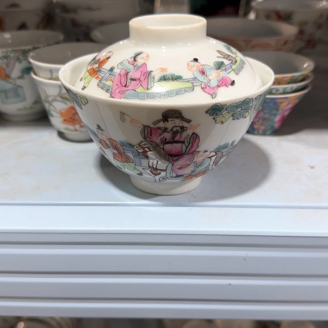 瓷片瓷器的造型和制作技术均