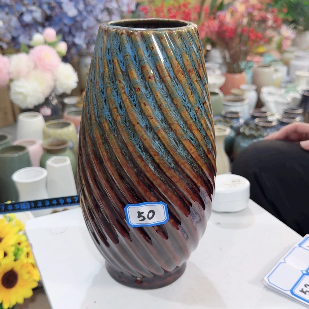 50号陶瓷高26厘米微瑕一个