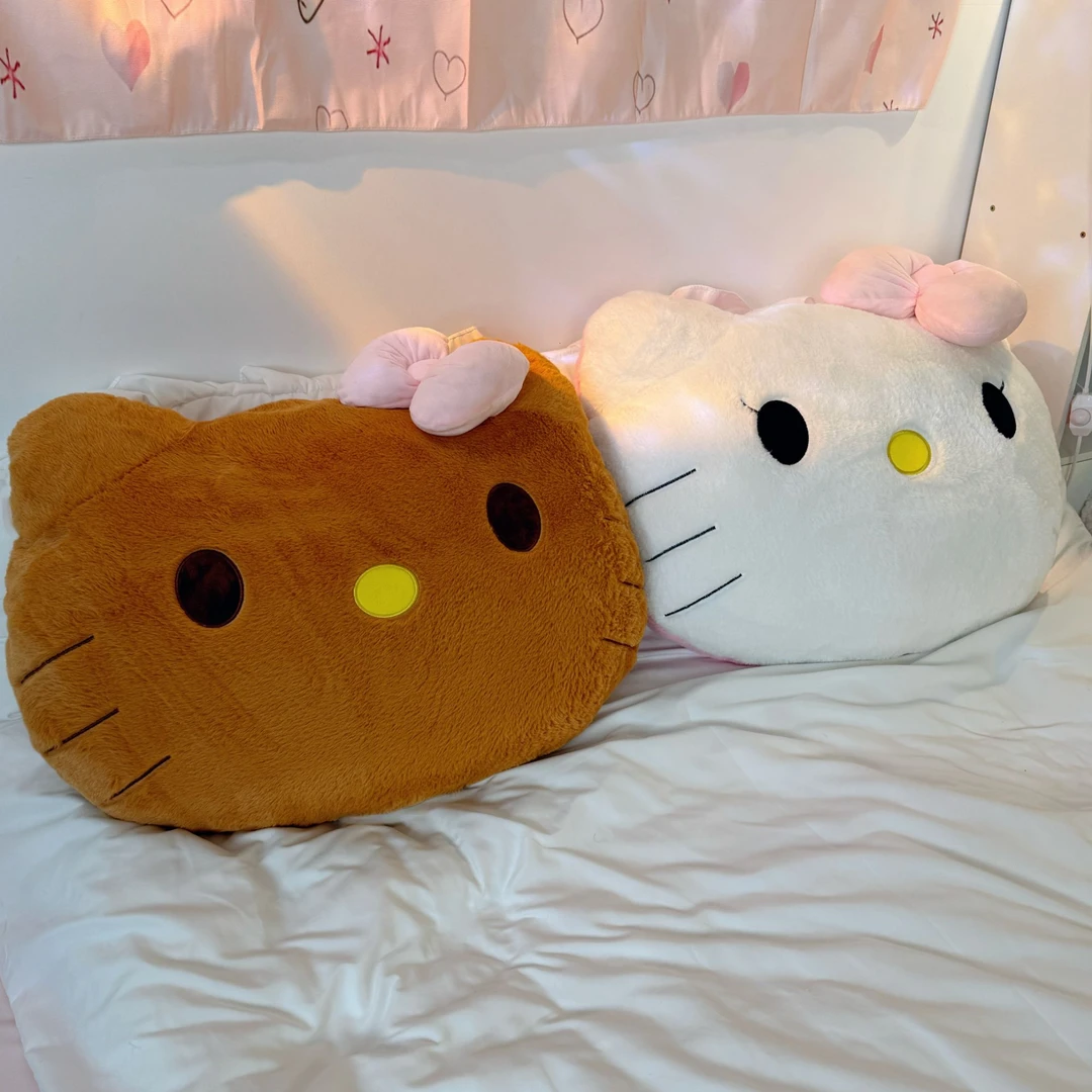 新 黑皮哈喽kitty抱枕沙发客厅宿舍靠垫白色凯蒂猫柔软护腰午睡枕