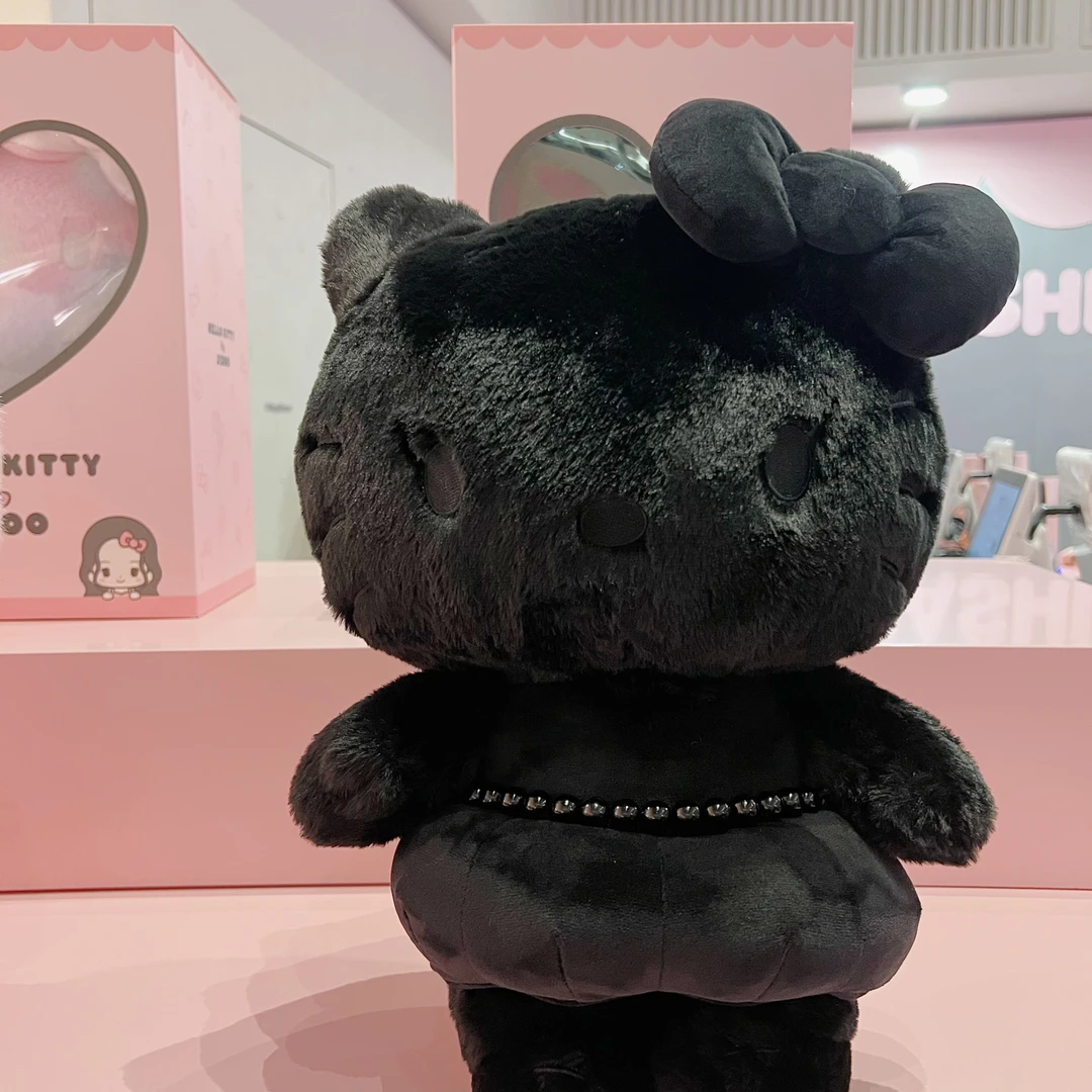 【首尔超限】Hello Kitty x JISOO联名 黑色大号kitty40CM玩偶公仔