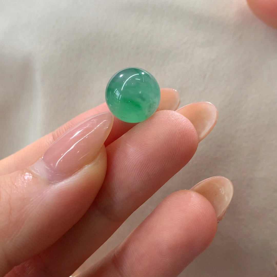 翡翠散珠冰绿卡11.9