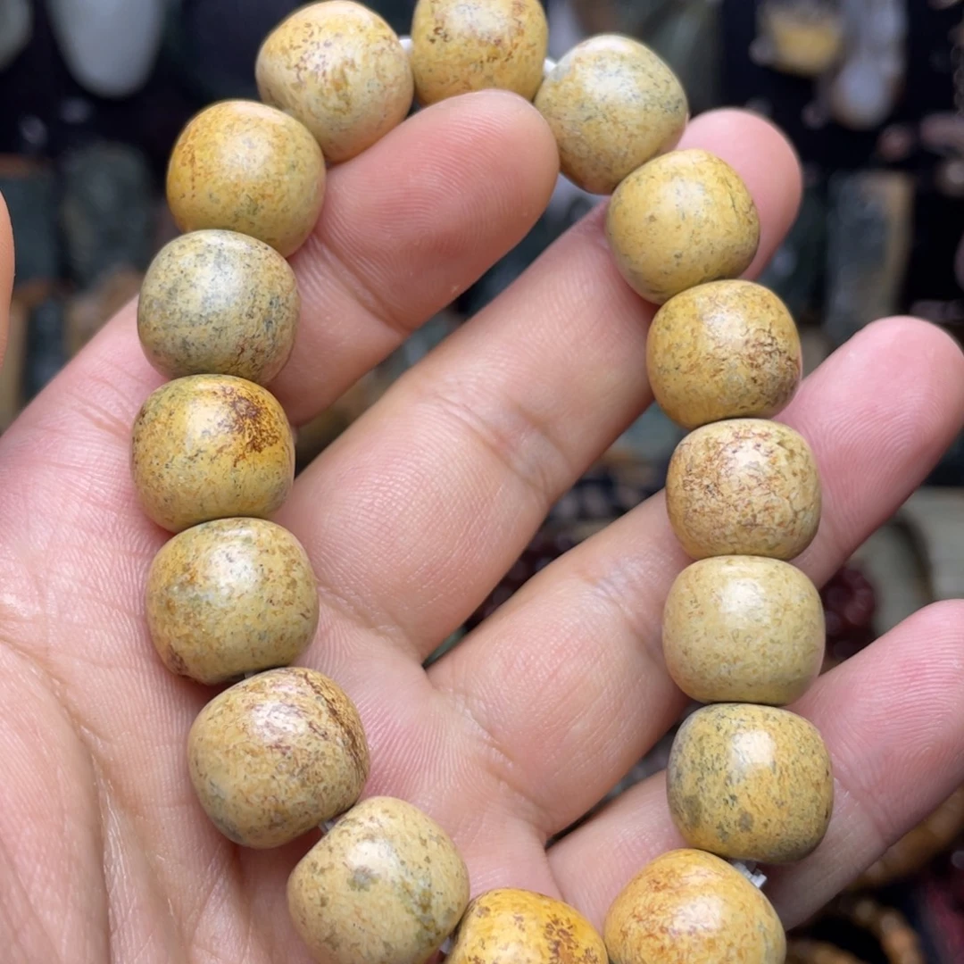 岫岩河磨玉（透闪石质玉）未镶嵌颈饰15×13