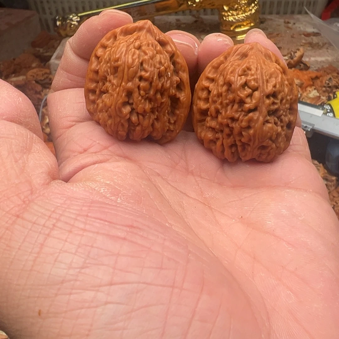 桃核把件全尺寸南疆石