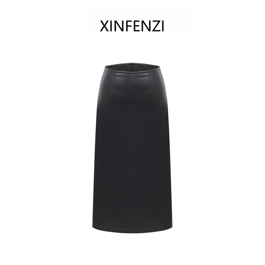 【温柔心】 XINFENZI 显瘦直筒连腰后开衩皮半裙 WSK34282