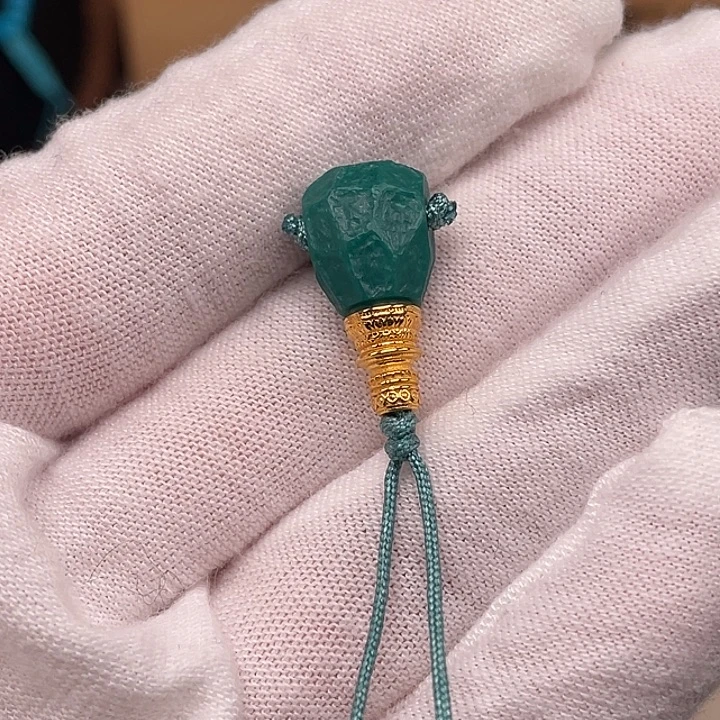 绿松石未镶嵌珠宝奇石8.9*8