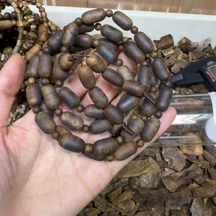 沉香沉香香囊张勺子沉浮