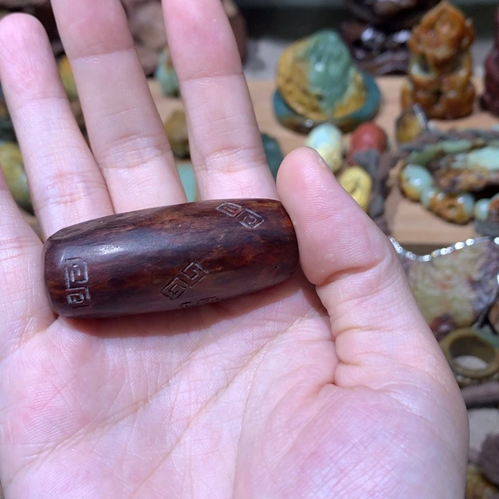 未镶嵌岫岩河磨玉（透闪石质玉）挂件