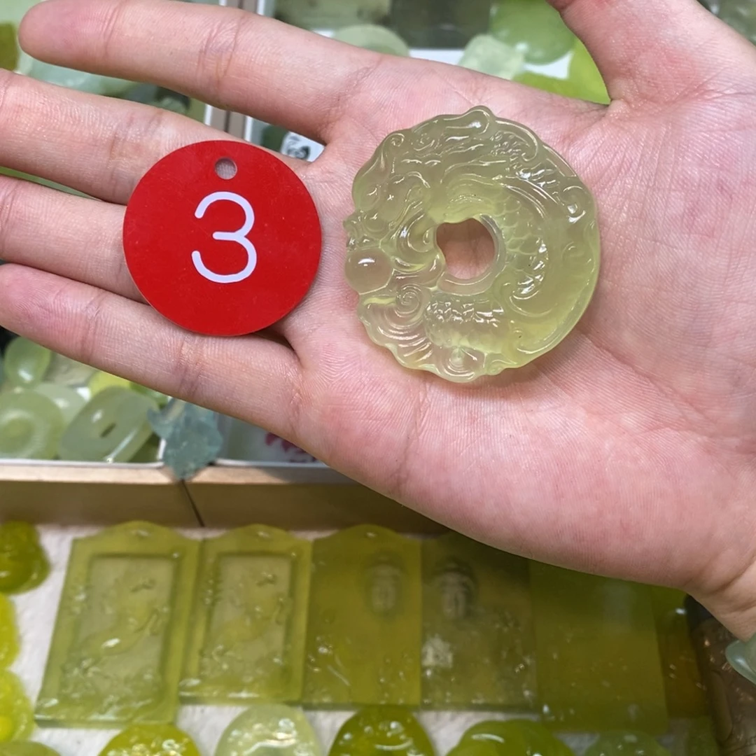 岫玉未镶嵌吊坠(不含链)